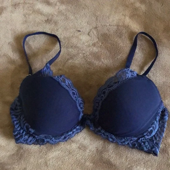 Natori Bra - Picture 1 of 5
